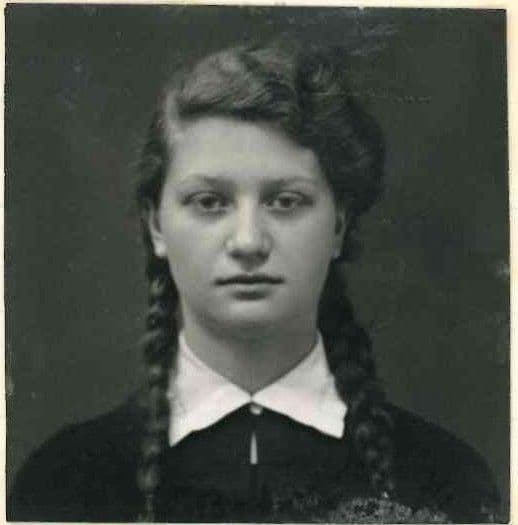 Ester Bekinaitė